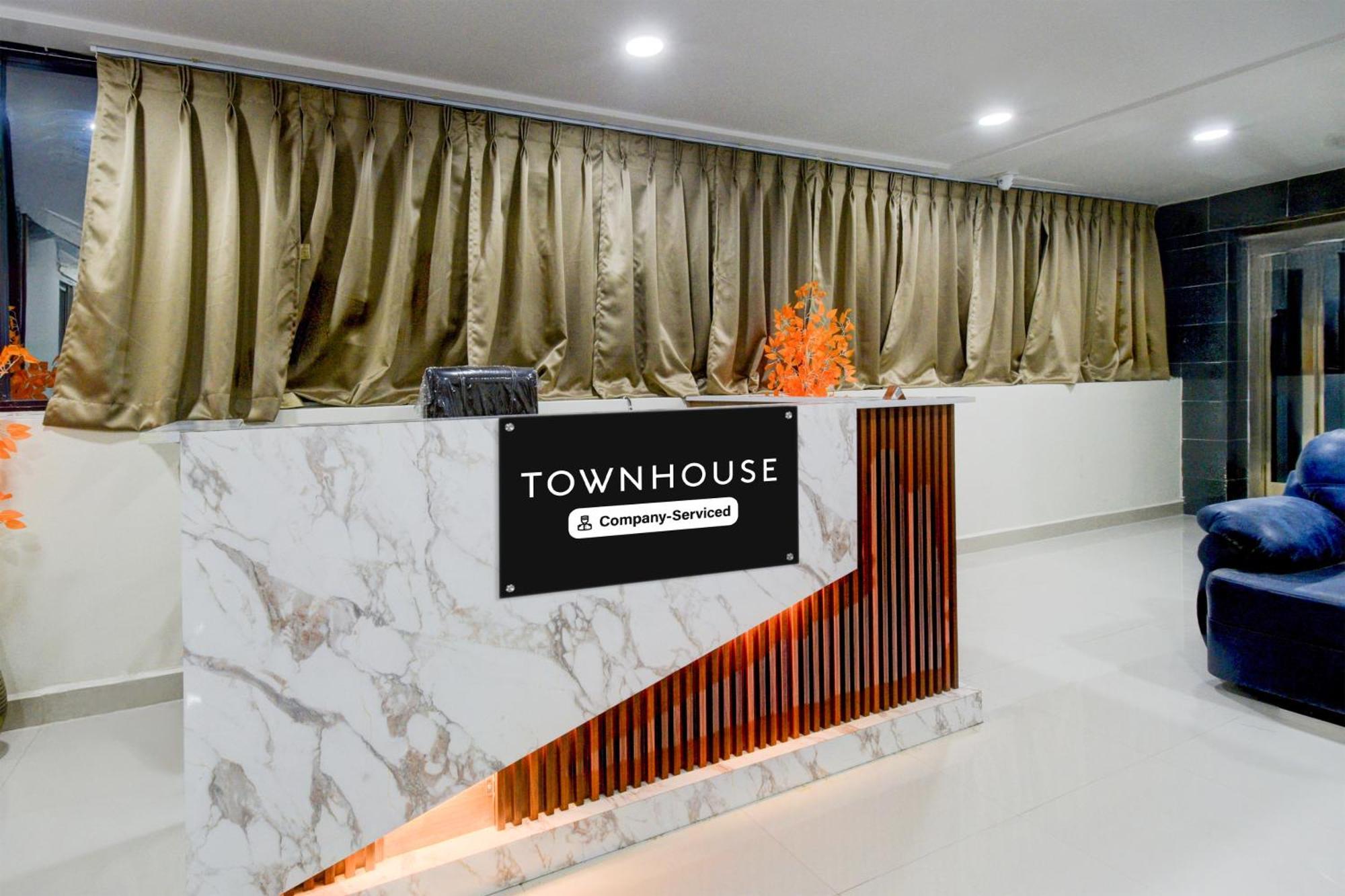 Super Townhouse Kukatpally North Formerly Munagala Arcade Haiderabad Buitenkant foto