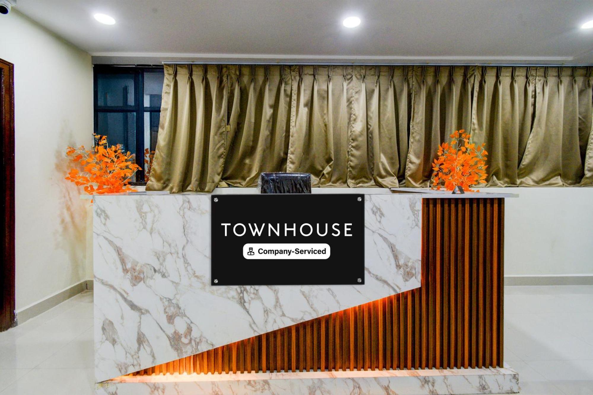 Super Townhouse Kukatpally North Formerly Munagala Arcade Haiderabad Buitenkant foto